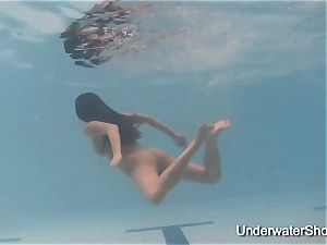 softcore underwater demonstrate of Natalia